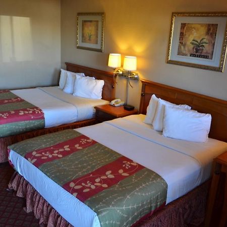 Americas Best Value Inn Crosstimbers Stephenville Bagian luar foto