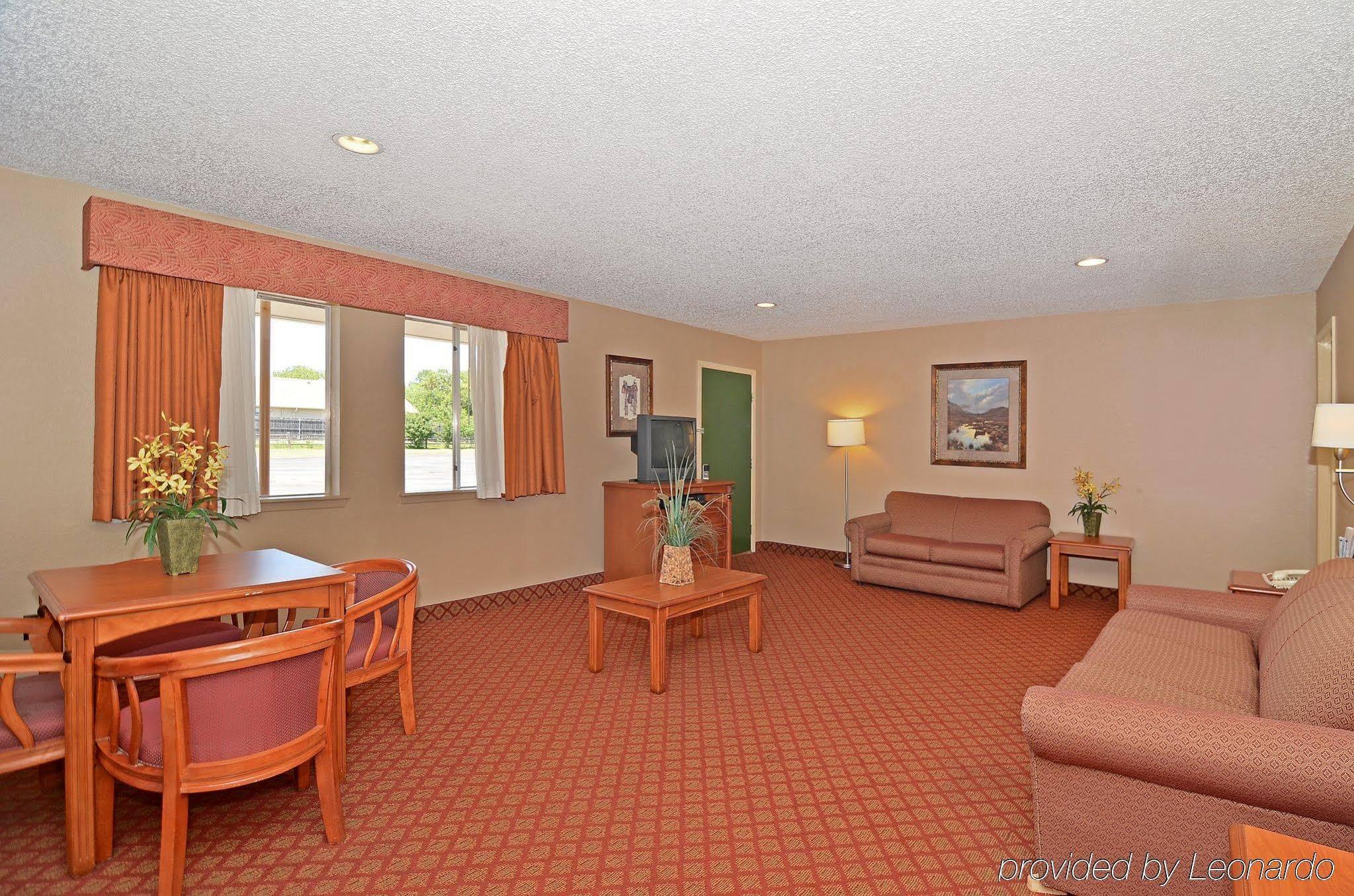 Americas Best Value Inn Crosstimbers Stephenville Bagian luar foto