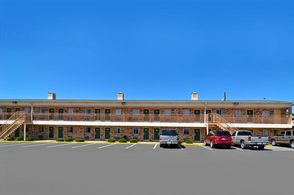 Americas Best Value Inn Crosstimbers Stephenville Bagian luar foto