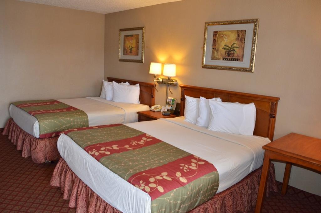 Americas Best Value Inn Crosstimbers Stephenville Bagian luar foto