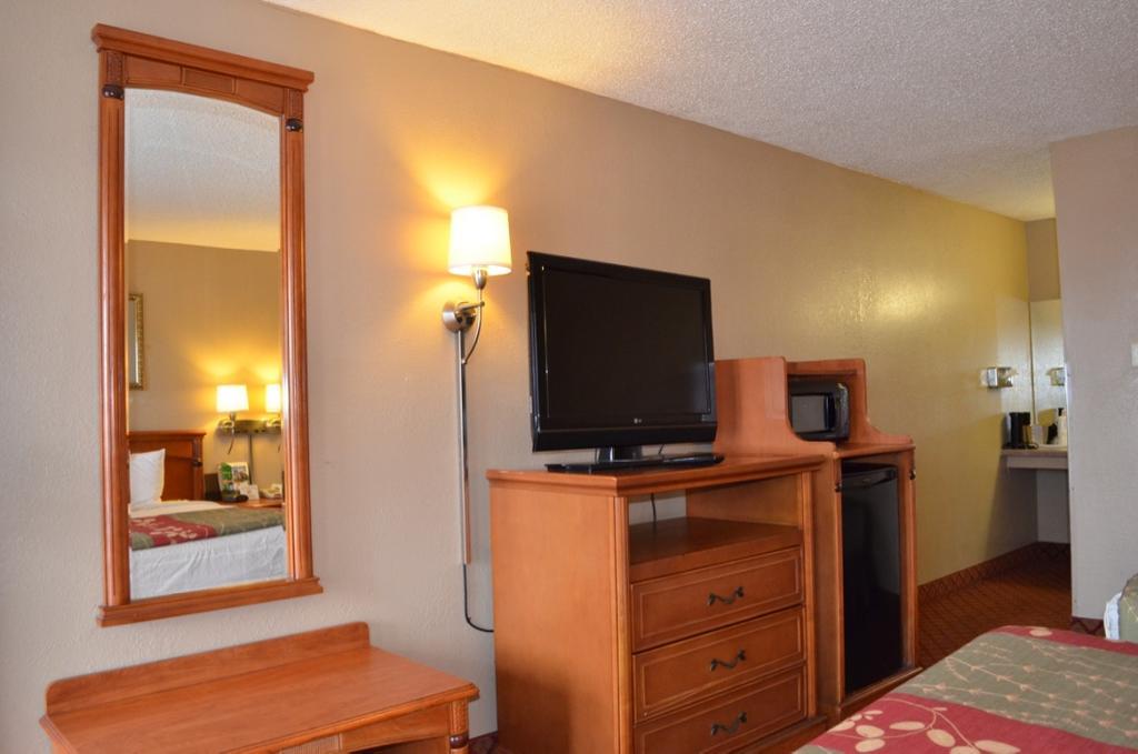 Americas Best Value Inn Crosstimbers Stephenville Bagian luar foto