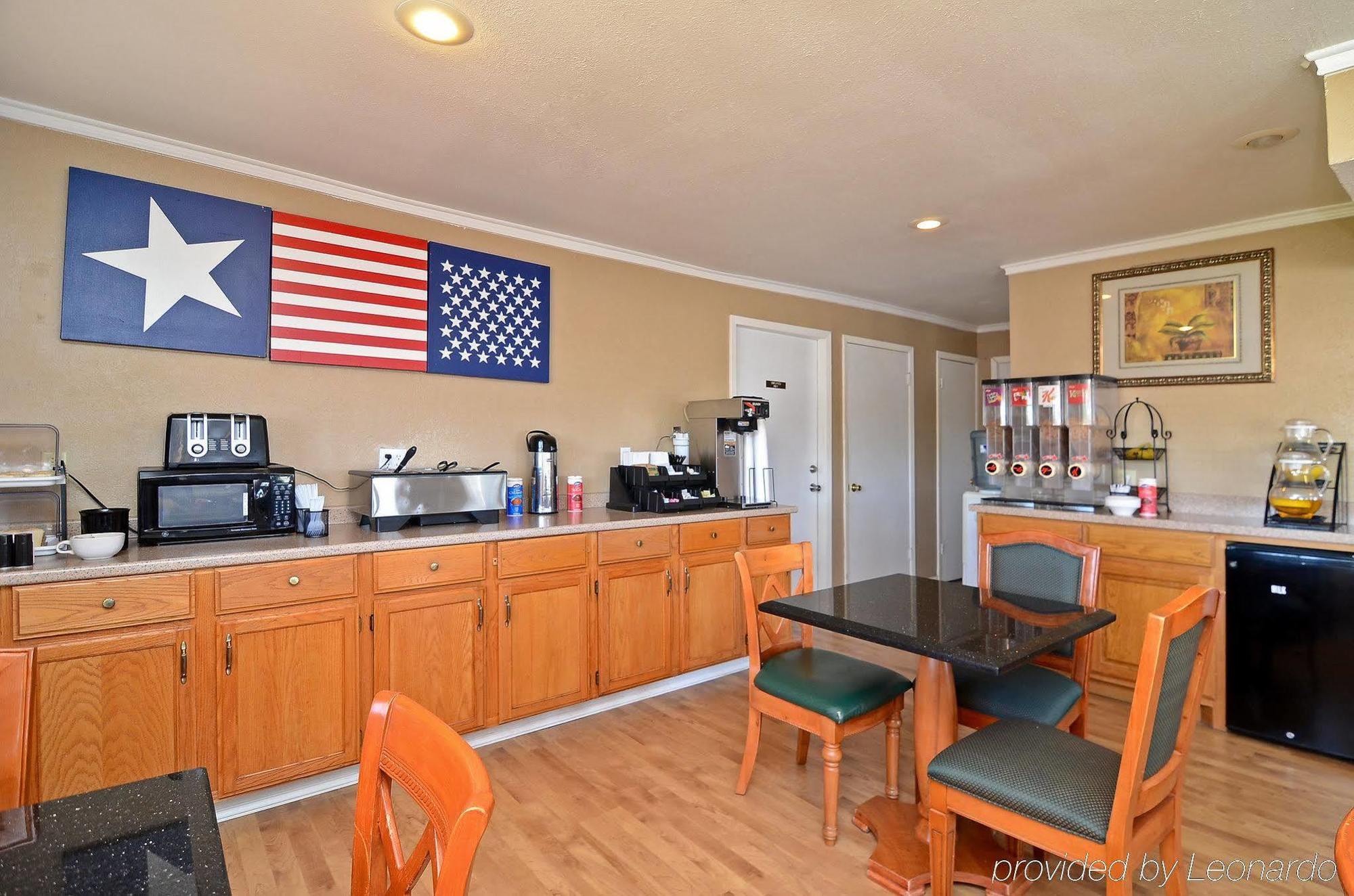 Americas Best Value Inn Crosstimbers Stephenville Bagian luar foto